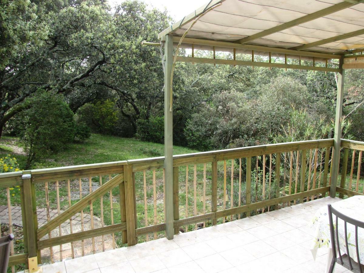 Domaine Du Bois Gite Bleuette Galargues Exterior foto